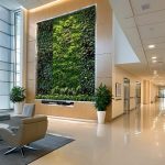 tableau végétal à l'intérieur des bureaux d'une entreprise
